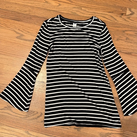 Ribbed Bell Sleeved Top - Picture 1 of 3